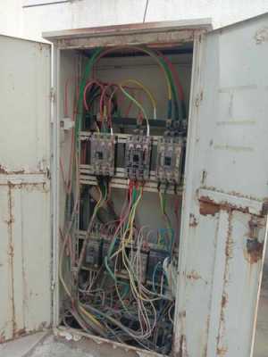 废旧配电箱的拆除（旧配电箱如何更换）